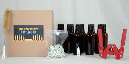 Bild von Brewdom Beer Bottling Kit Steinie - Flaschenset mit Kronkorken, Kronenverkorker, Flaschenbürste und Reinigungsmittel